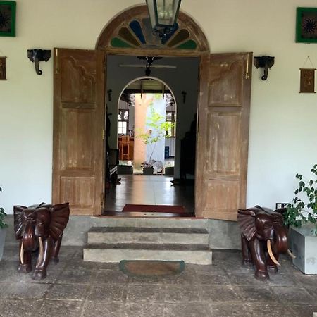 Lali Villa & Fruit Garden Galle Exterior foto