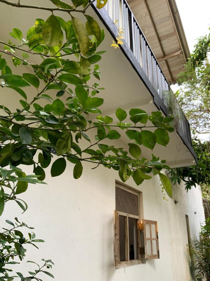 Lali Villa & Fruit Garden Galle Exterior foto
